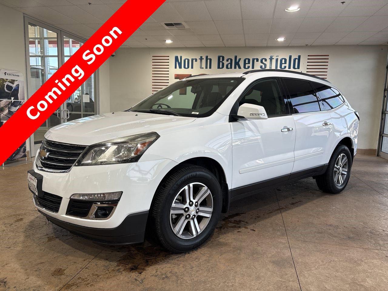 Used 2016 Chevrolet Traverse LT FWD image 1