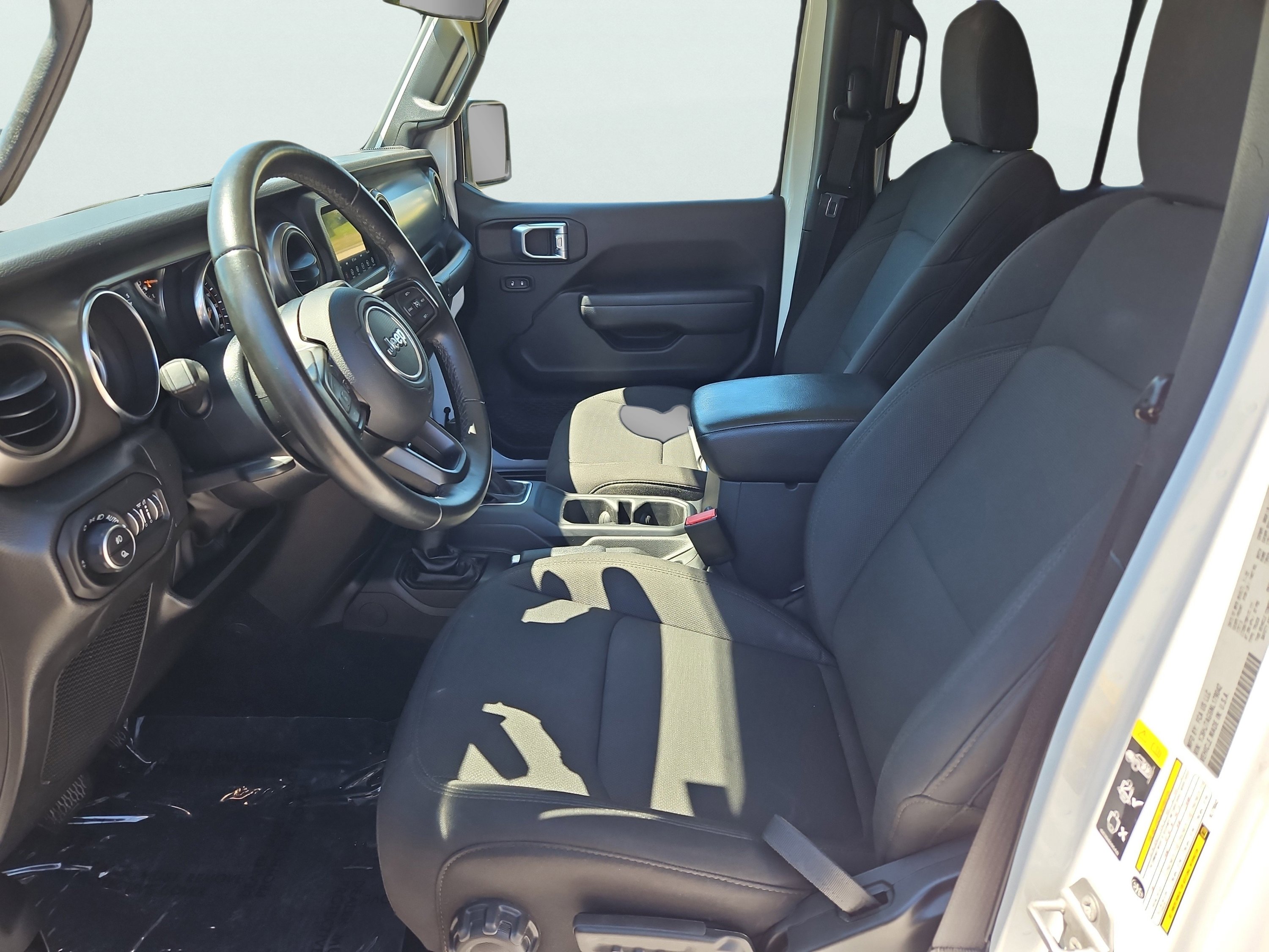 Used 2022 Jeep Gladiator Willys image 29