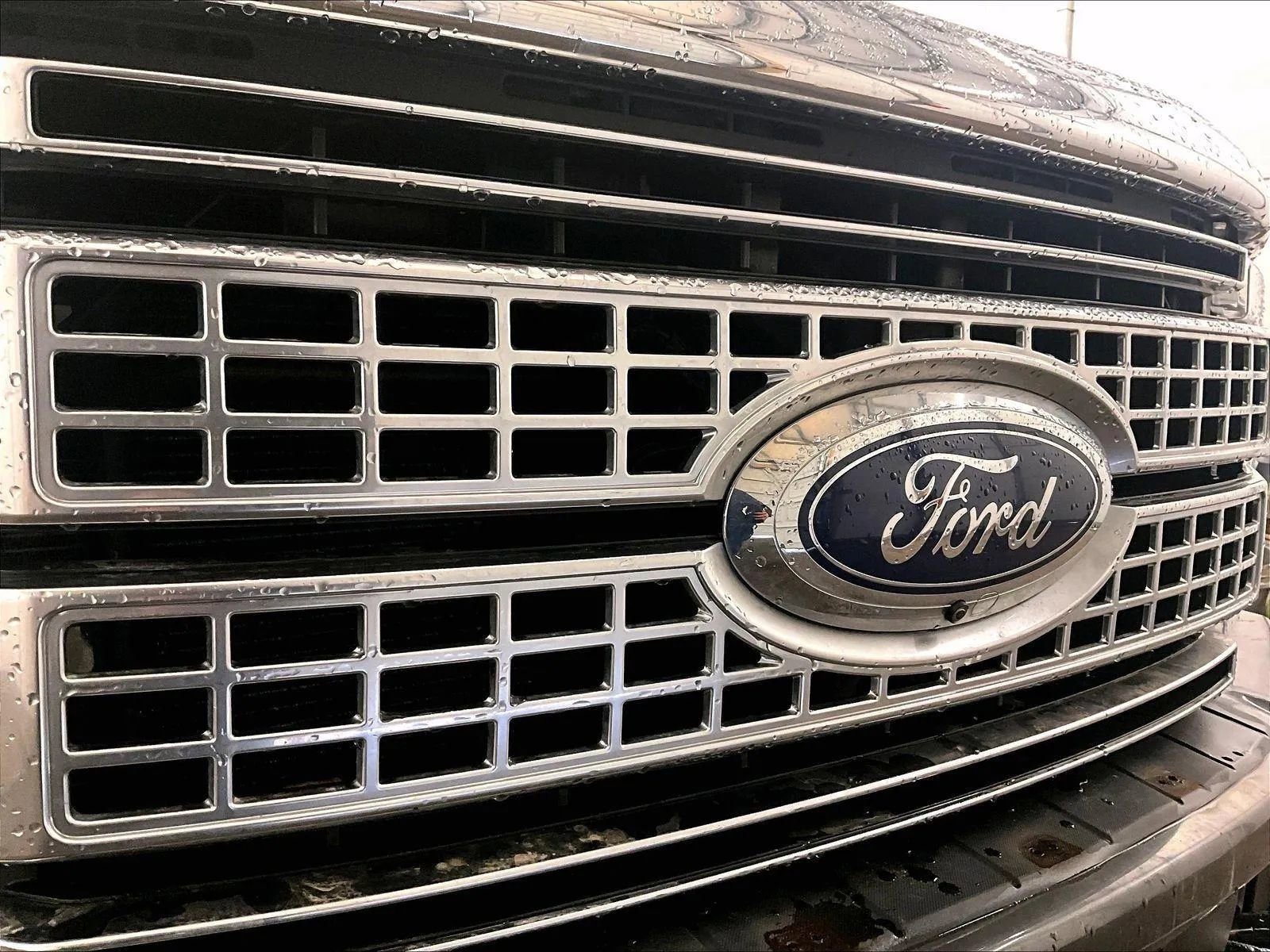 Used 2019 Ford F250 Platinum w/ Platinum Ultimate Package image 30