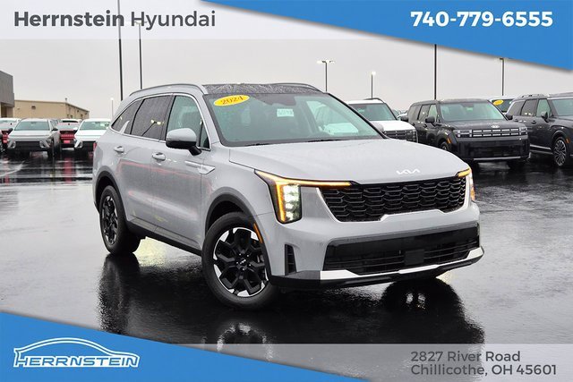 Used 2024 Kia Sorento S w/ Panoramic Sunroof Package