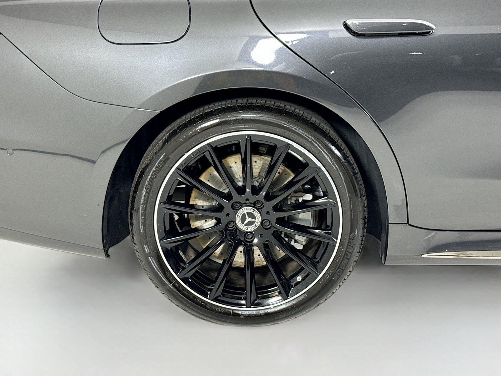 Used 2023 Mercedes-Benz S 500 4MATIC image 32