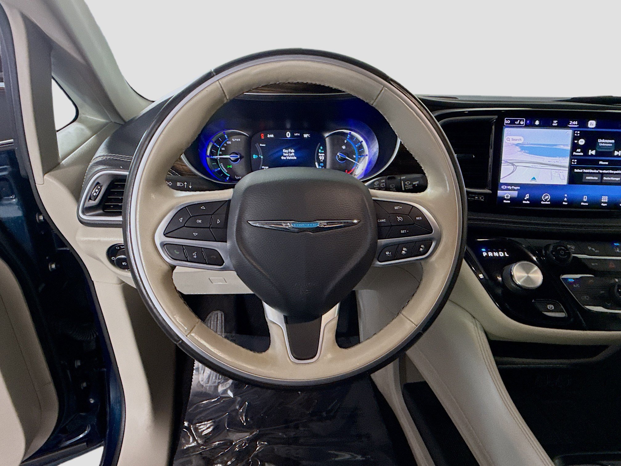 Used 2021 Chrysler Pacifica Limited w/ Premium & Safety Sphere Group image 13