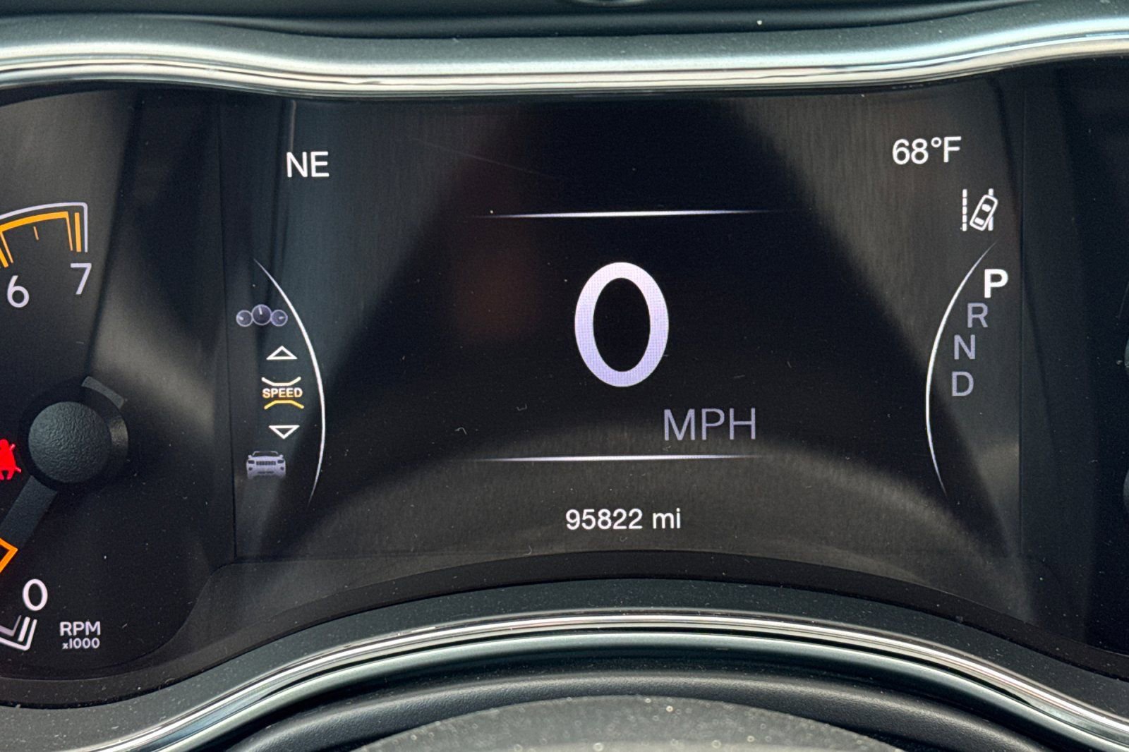 Used 2018 Jeep Grand Cherokee Summit w/ Platinum Series Group image 32