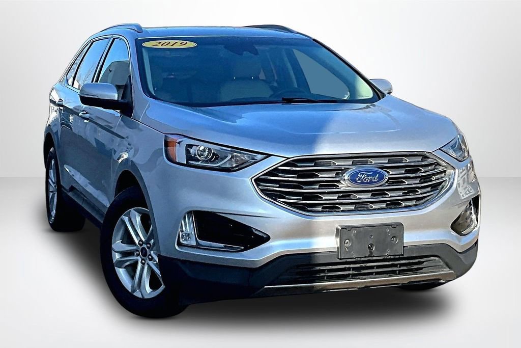 Used 2019 Ford Edge SEL AWD/4WD image 3