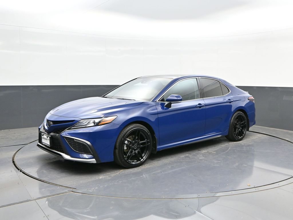 Used 2024 Toyota Camry XSE FWD image 1