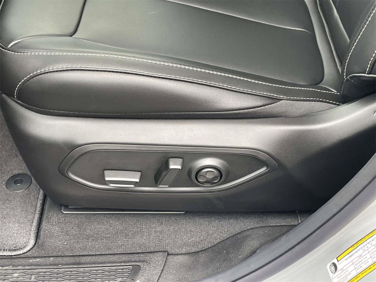 New 2025 Jeep Grand Cherokee L Limited image 31