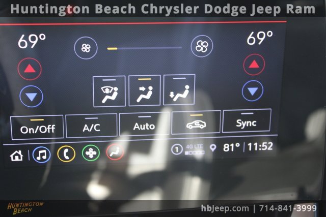 Used 2023 Chevrolet Corvette Stingray Convertible w/ Z51 Performance Package image 30