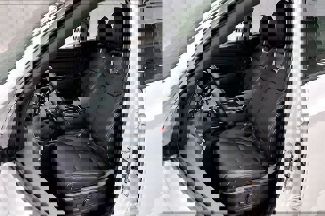 Used 2025 Hyundai Tucson Limited image 11