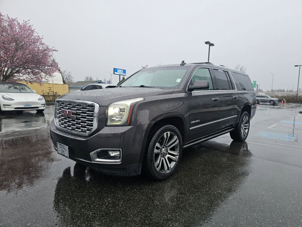Used 2018 GMC Yukon XL Denali w/ Denali Ultimate Package image 3