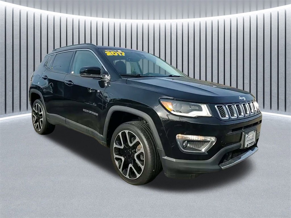 Used 2017 Jeep Compass Limited image 1