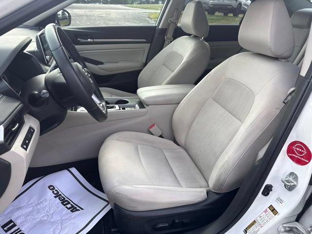 Used 2019 Nissan Altima 2.5 SV FWD image 12