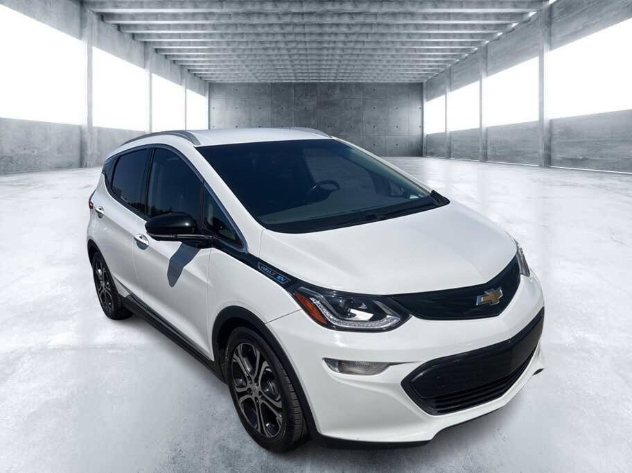 Used 2018 Chevrolet Bolt Premier w/ Infotainment Package FWD image 2