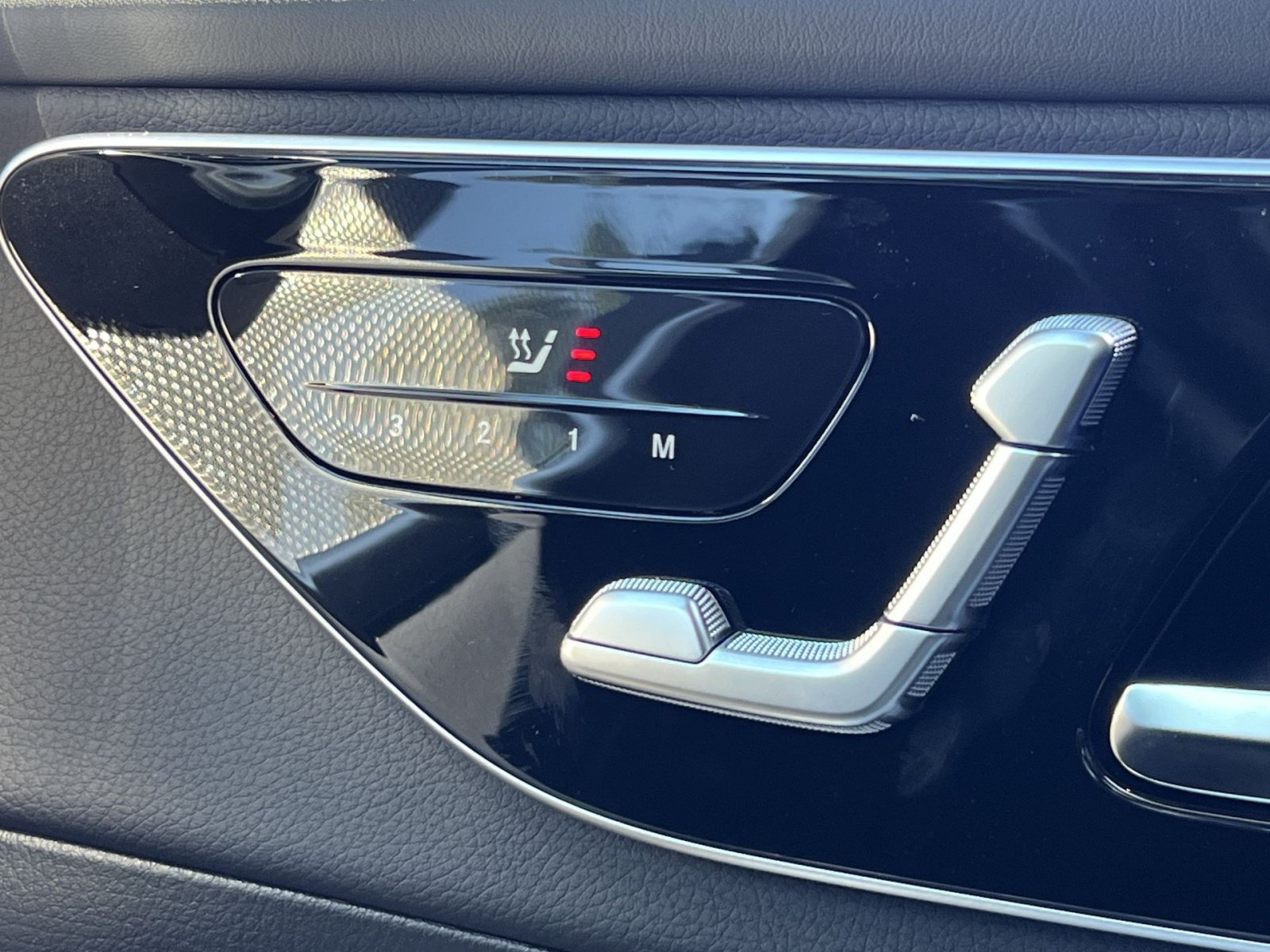New 2026 Mercedes-Benz GLC 300 4MATIC image 40