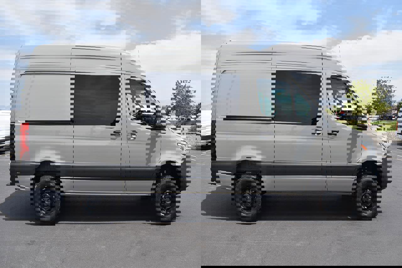 New 2025 Mercedes-Benz Sprinter 2500 image 4
