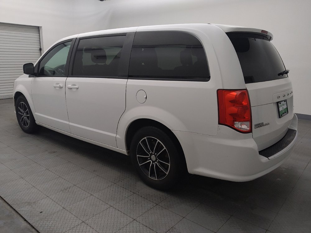 Used 2019 Dodge Grand Caravan GT image 3