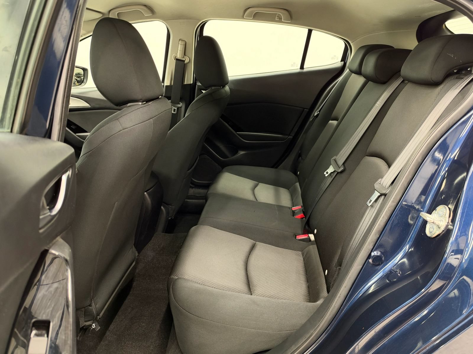 Used 2017 MAZDA MAZDA3 Sport FWD image 19