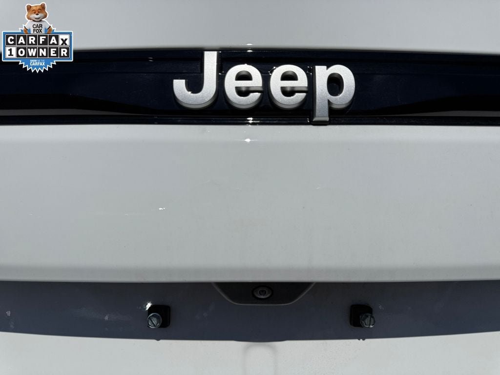 Certified 2024 Jeep Grand Cherokee Limited AWD/4WD image 17