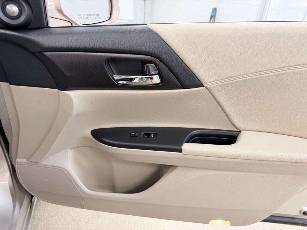 Used 2013 Honda Accord EX-L image 32