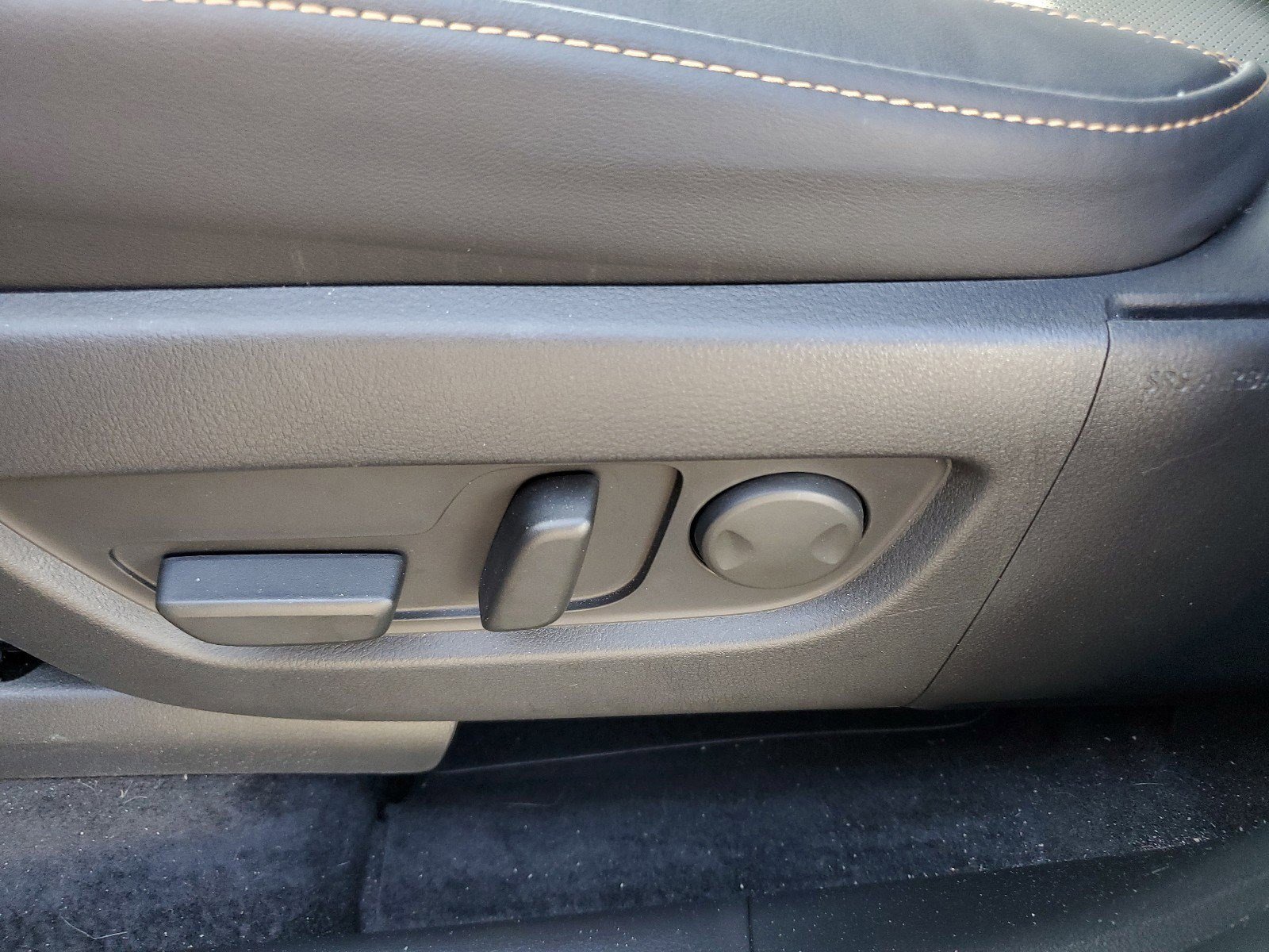 Used 2025 MAZDA CX-70 Plug-In Hybrid w/ Premium Plus image 18