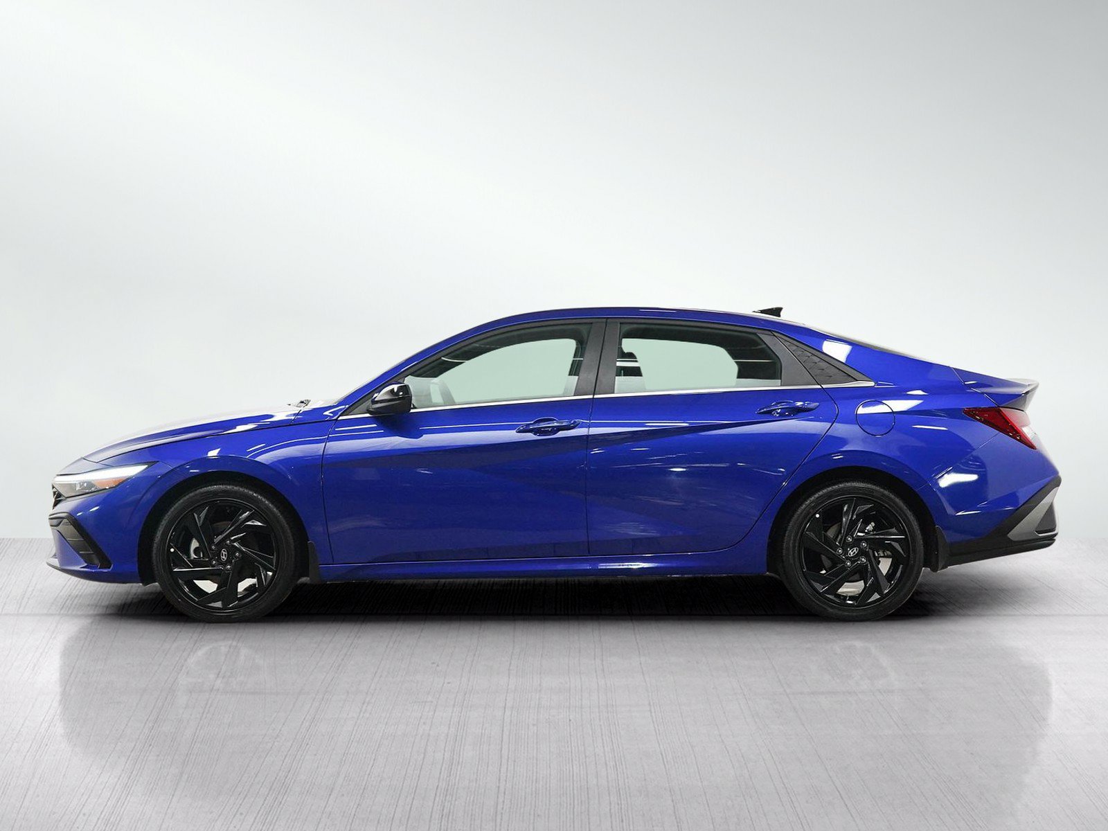 Used 2026 Hyundai Elantra SEL Sport Premium FWD image 2