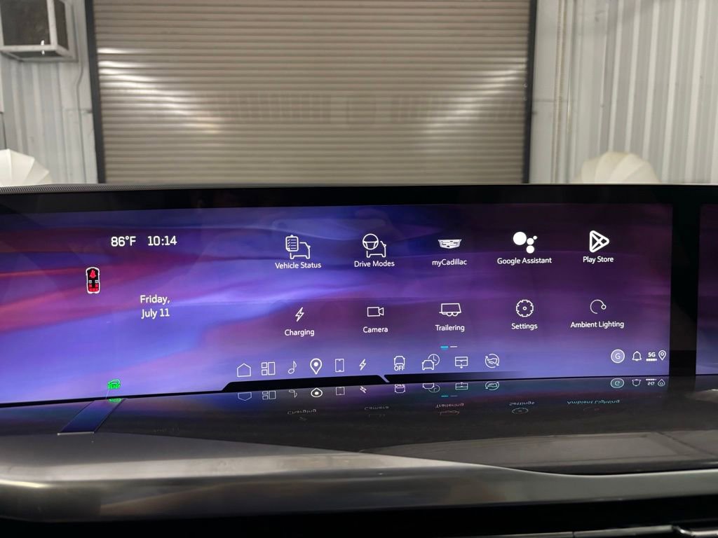 New 2026 Cadillac Escalade IQ Sport 1 w/ LPO, Floor Liner Package image 31