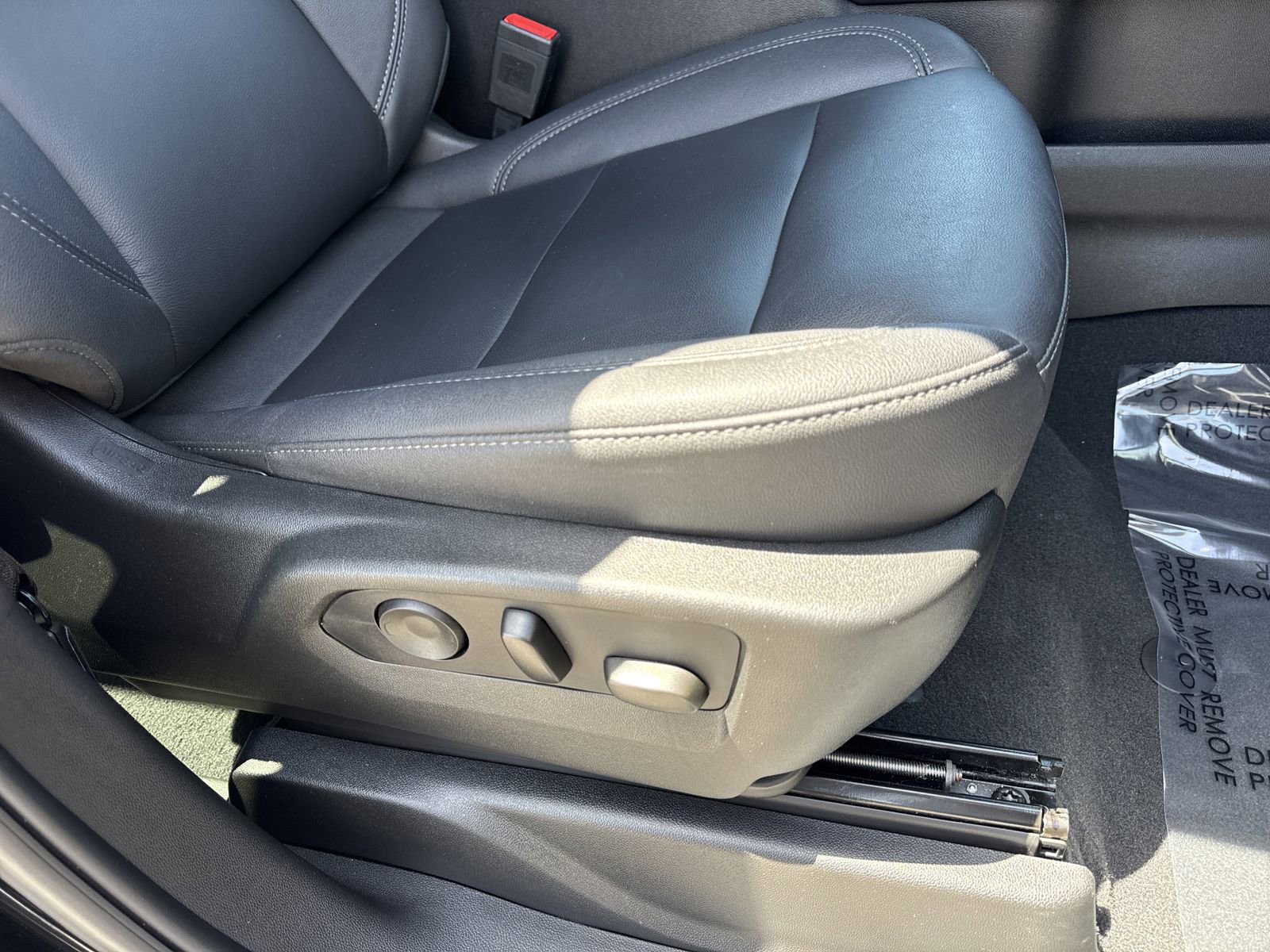 Used 2023 Chevrolet Tahoe LT w/ Luxury Package RWD image 31
