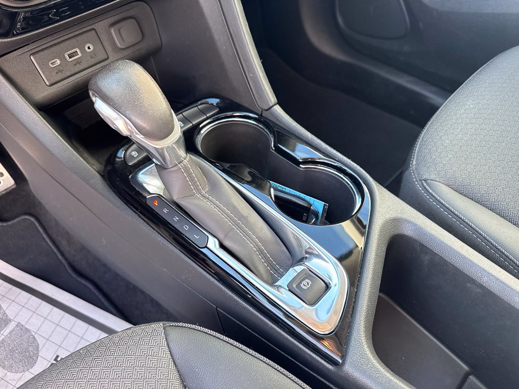 Used 2023 Buick Encore GX Select w/ Sport Touring Package FWD image 23