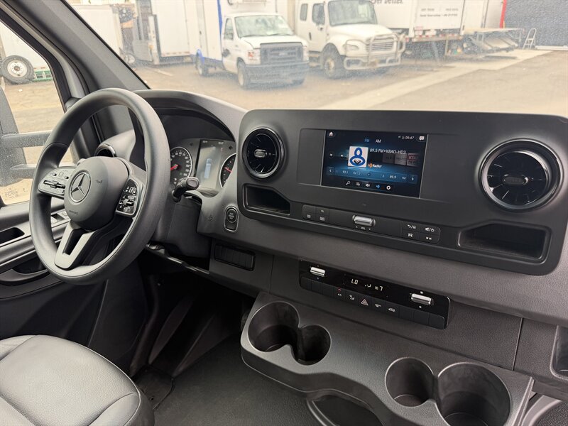 Used 2023 Mercedes-Benz Sprinter 3500 image 16