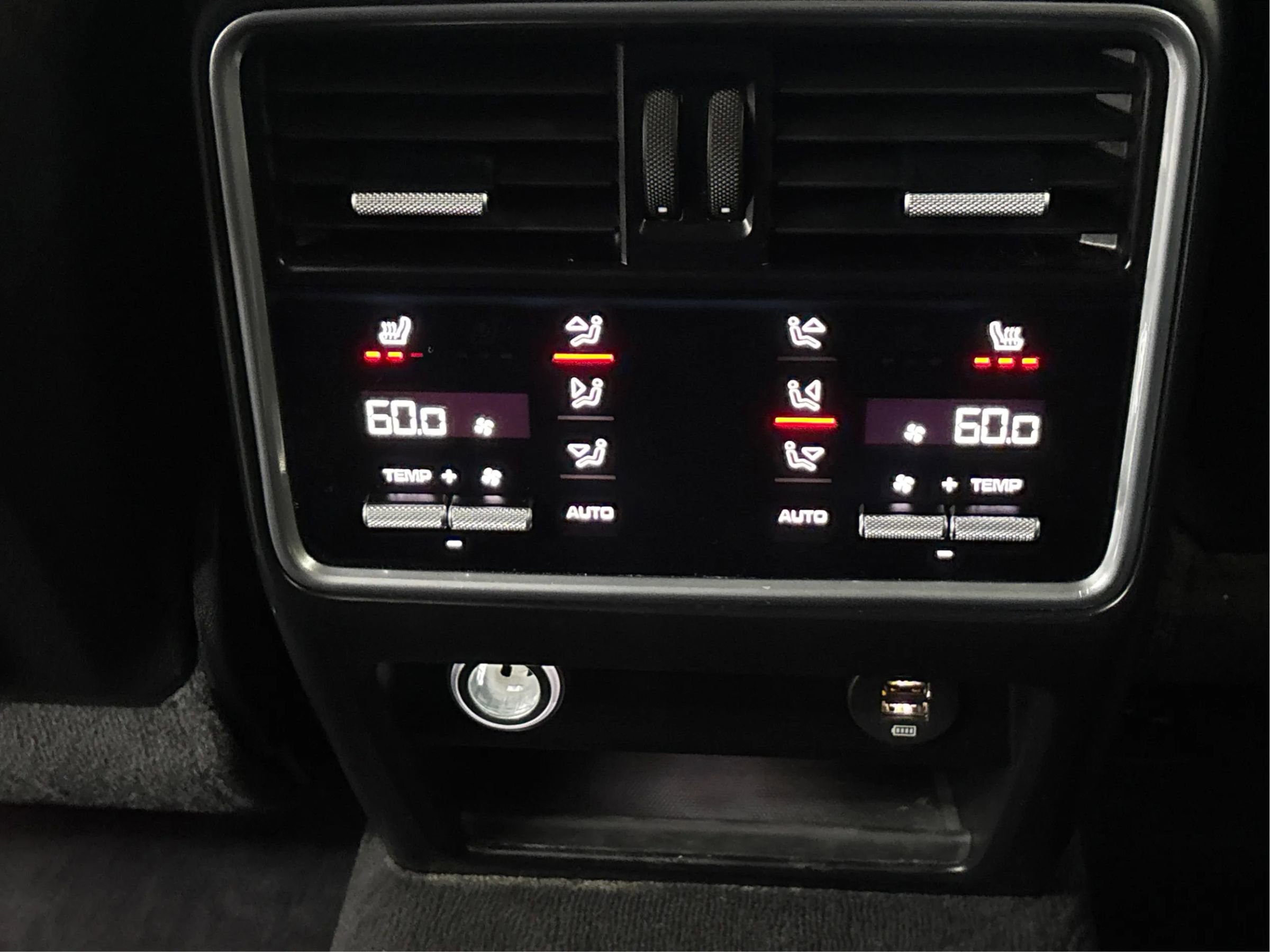 Used 2019 Porsche Cayenne S image 29