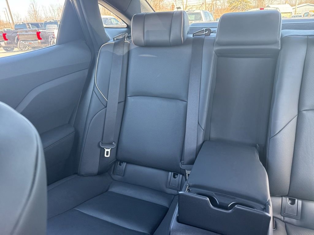 Used 2023 Toyota Crown Limited w/ Advanced Technology Package image 14