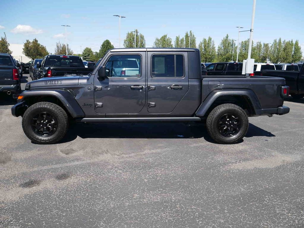 Certified 2023 Jeep Gladiator Willys image 19