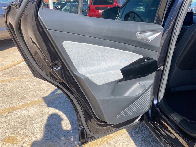 Used 2024 Volkswagen ID.4 Standard image 15