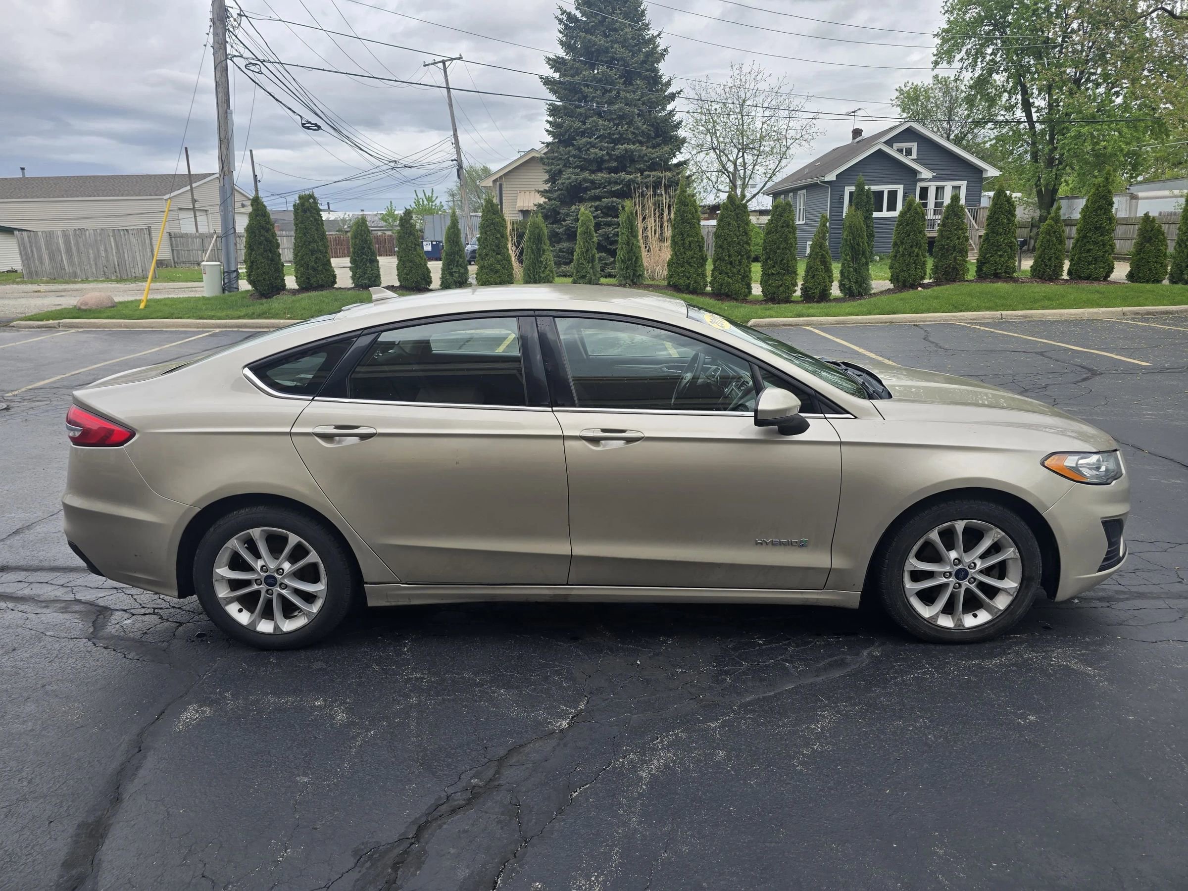 Used 2019 Ford Fusion SE FWD image 13