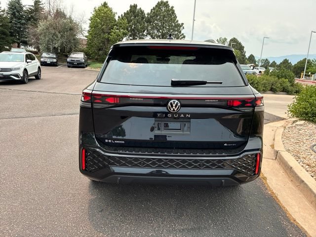 New 2026 Volkswagen Tiguan SEL R-Line AWD/4WD image 5