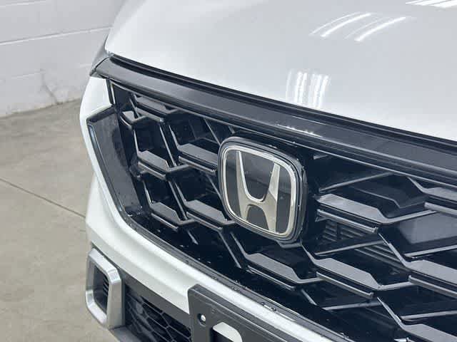 Used 2025 Honda CR-V Sport Touring image 31