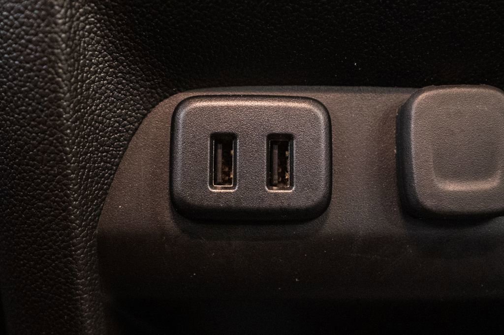 Used 2018 Chevrolet Colorado Z71 image 34