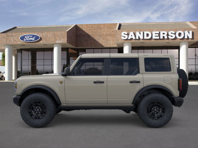 New 2026 Ford Bronco Badlands w/ Sasquatch Package image 3