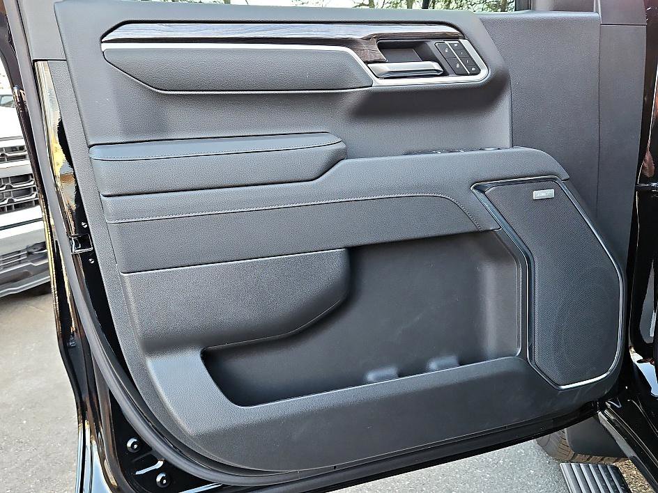 New 2026 Chevrolet Silverado 1500 LTZ w/ LTZ Convenience Package II image 13