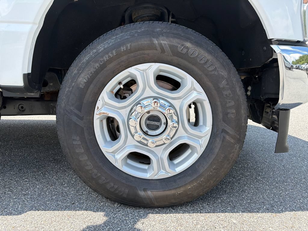 Used 2025 Ford F250 XLT AWD/4WD image 12
