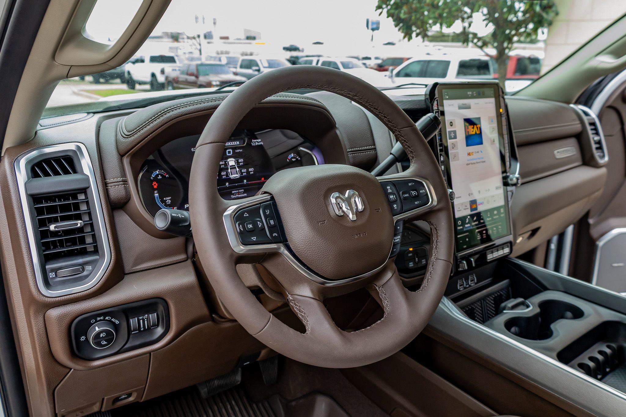 Used 2025 RAM 3500 Laramie image 17