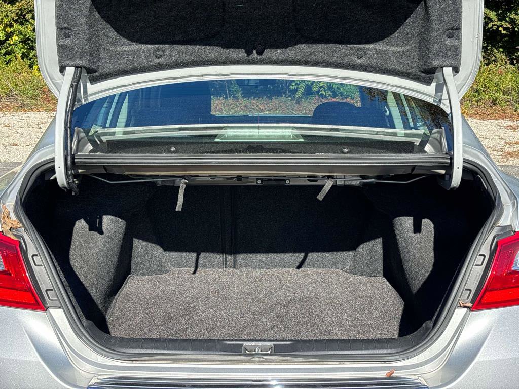 Used 2016 Nissan Altima 2.5 SV image 9