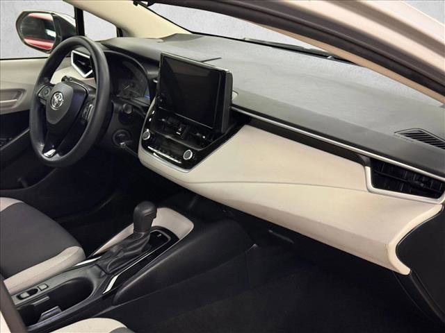 Used 2023 Toyota Corolla LE image 23