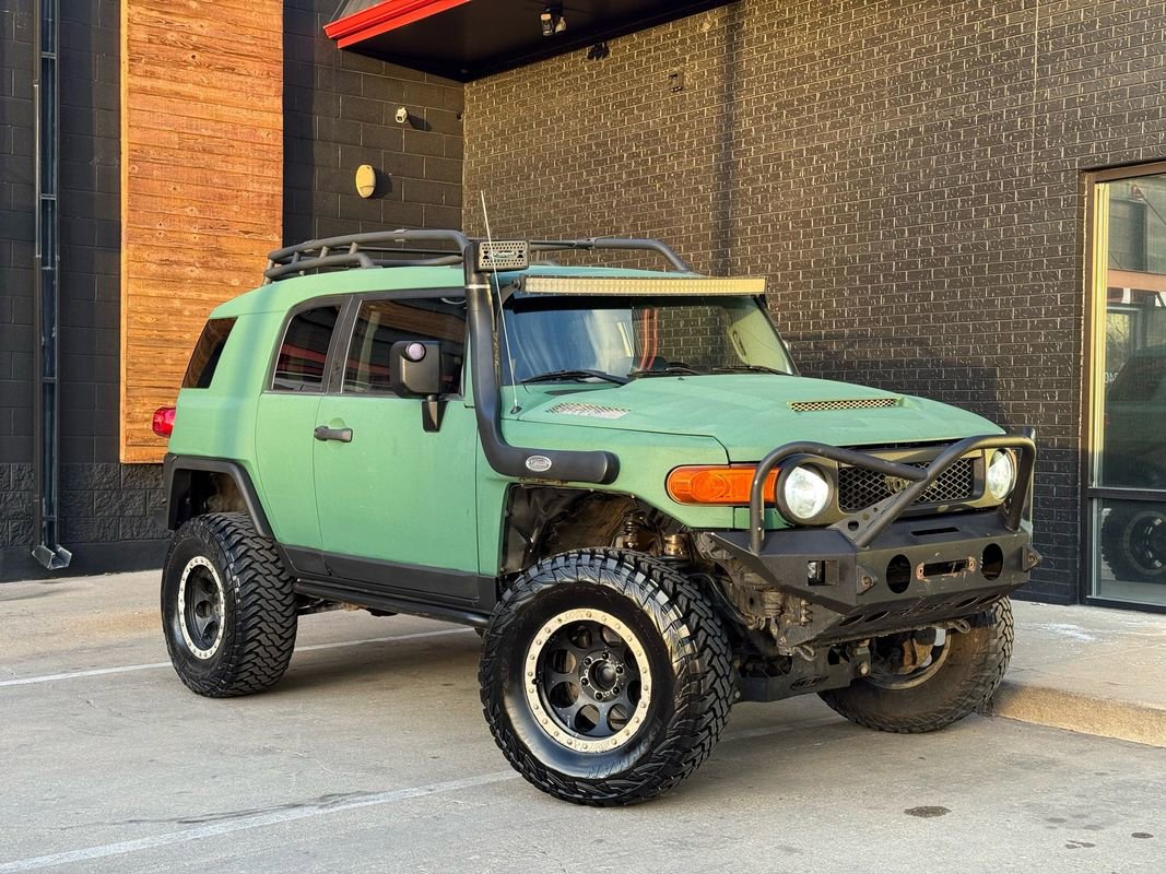 Used 2007 Toyota FJ Cruiser 4WD image 5