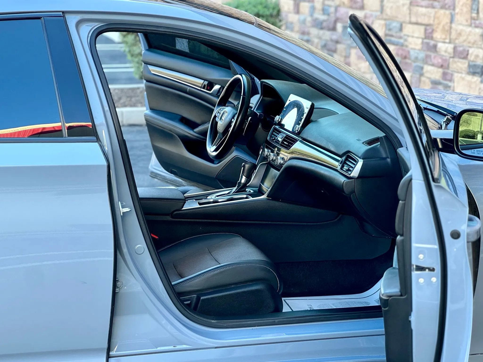 Used 2022 Honda Accord Sport image 9