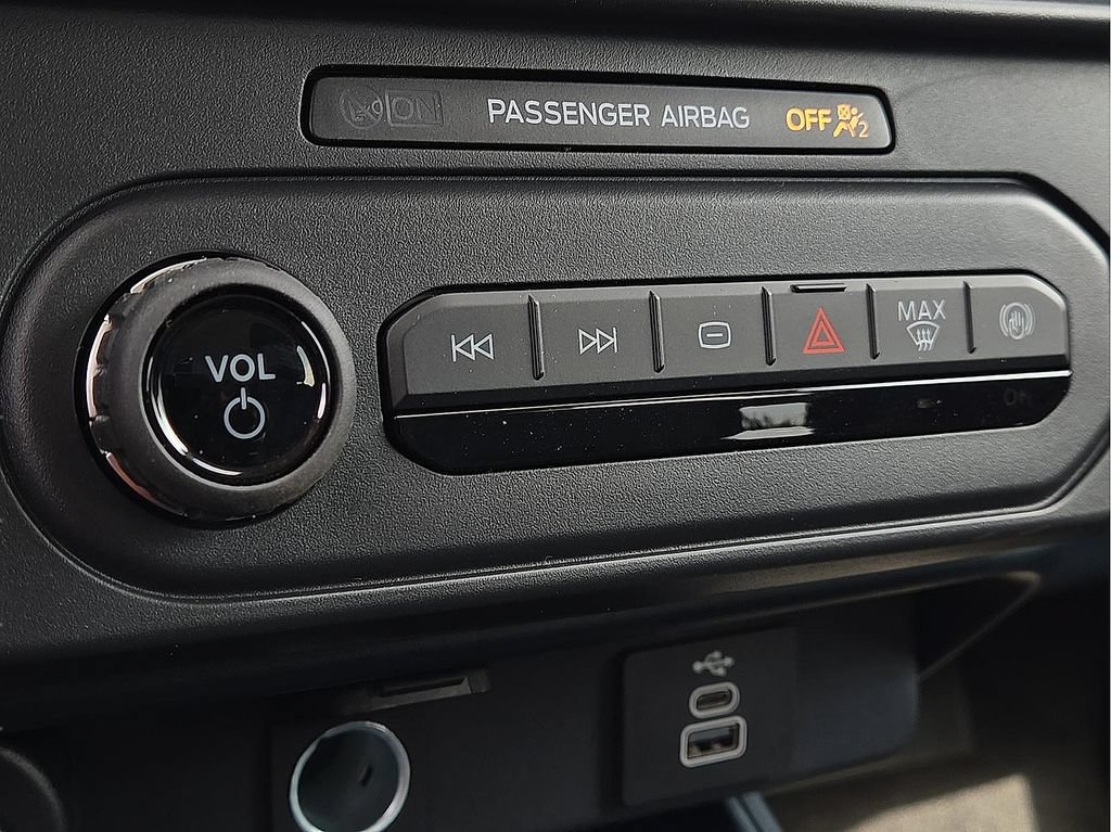 New 2026 Ford Maverick Lobo AWD/4WD image 14