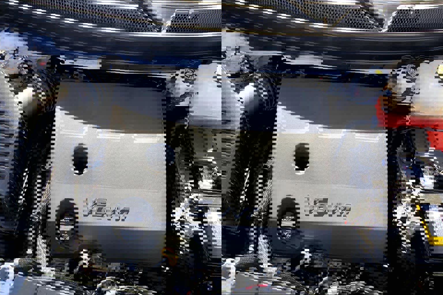 Used 2023 Chevrolet Traverse High Country image 33