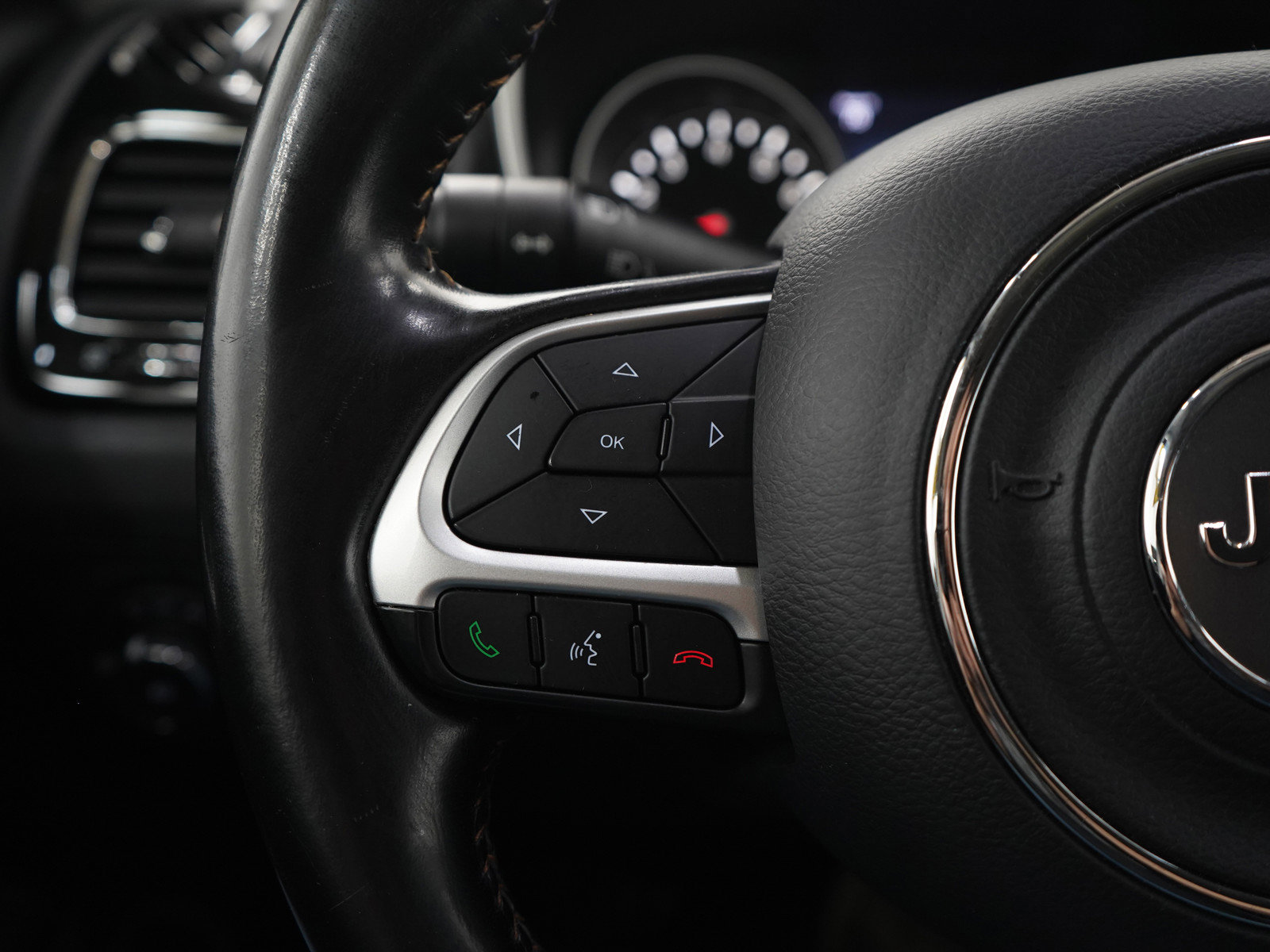 Used 2020 Jeep Compass Limited AWD/4WD image 20