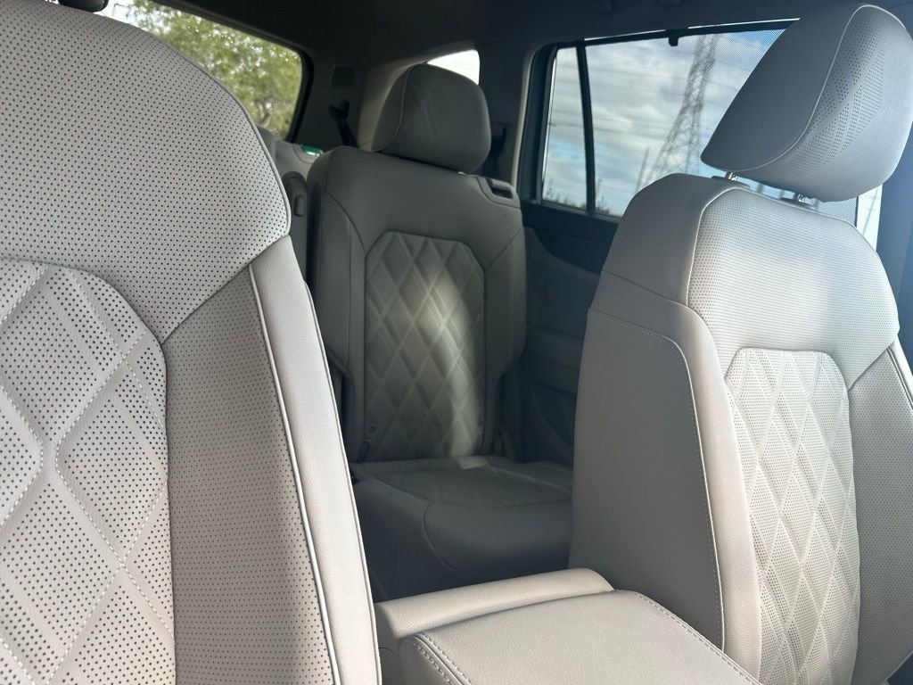 New 2026 Volkswagen Atlas SEL Premium R-Line image 38