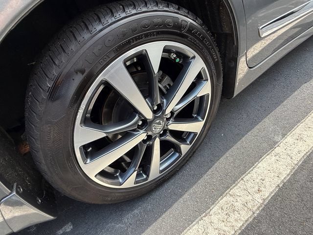 Used 2016 Nissan Altima 2.5 SR w/ LED Appearance Package FWD image 8