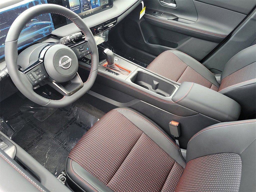 New 2026 Nissan Kicks SR w/ SR Premium Package image 3
